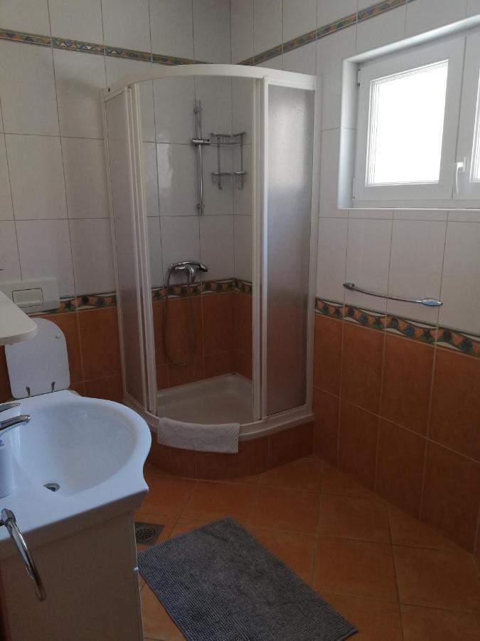 לופאר Apartmani Danijela Tomicic מראה חיצוני תמונה